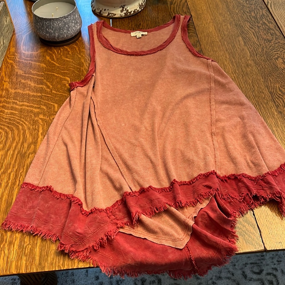 umgee Red Tank